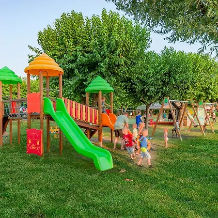 Village Du Parc Λατζίζε