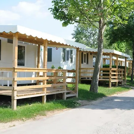 Village Du Parc Λατζίζε