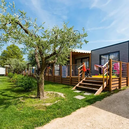 Village Du Parc 3* Λατζίζε