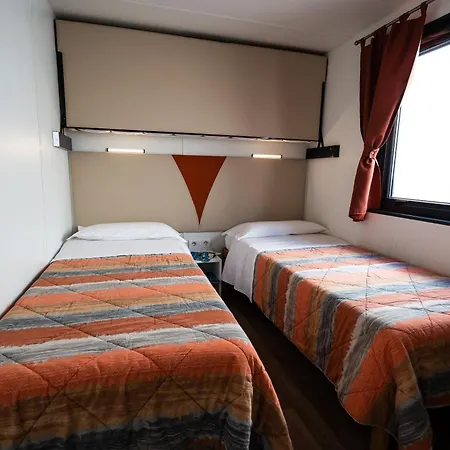 Kamp alanı Village Du Parc 3*