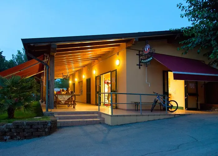 אתר קמפינג Village Du Parc