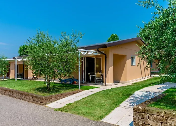 Village Du Parc אתר קמפינג לאזיסה