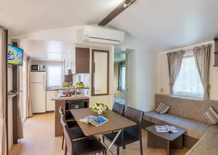 Village Du Parc אתר קמפינג