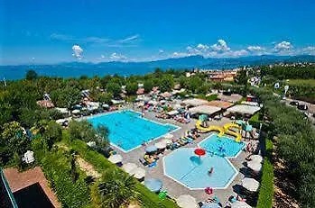 אתר קמפינג Village Du Parc 3*